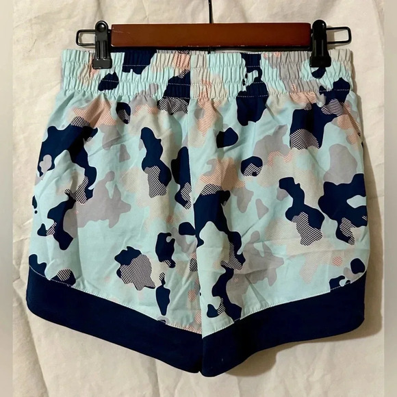 Light Blue Camo Athletic Works Shorts XL - Picture 2 of 4